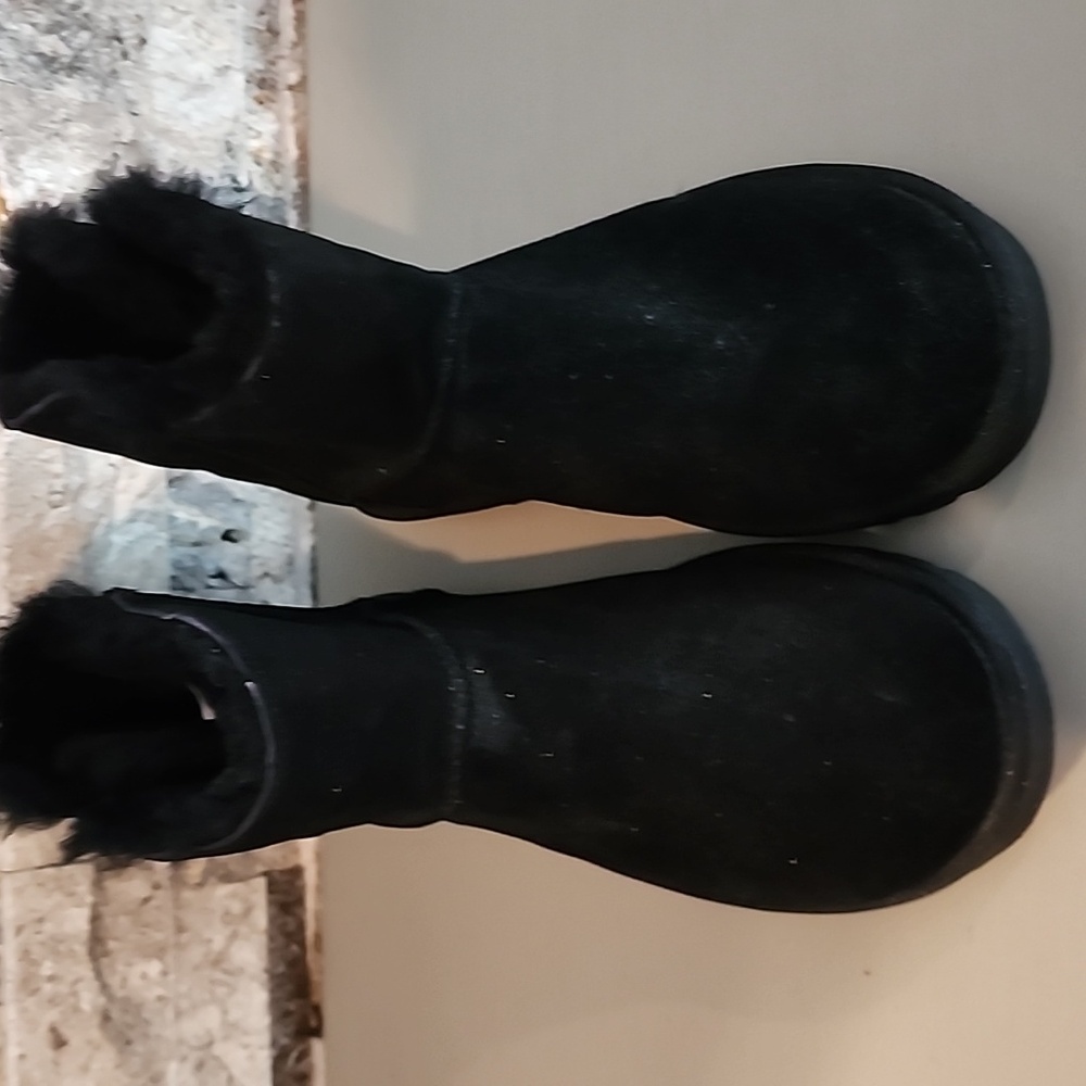 UGG  Black Fur-Lined Boots - Picture 3 of 10